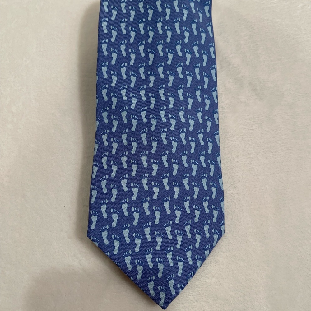 Men’s tie. Vineyard Vines. NWOT